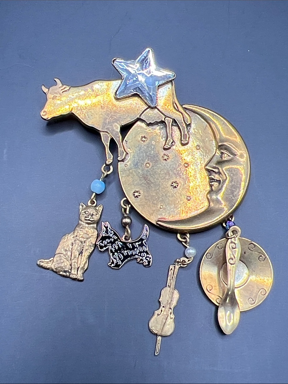 Vintage Celestial Moon & Animal Charm Brooch – Gold Tone with Silver Star